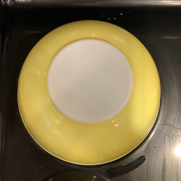 Large Vintage Pyrex Bowl - Picture 4 of 4